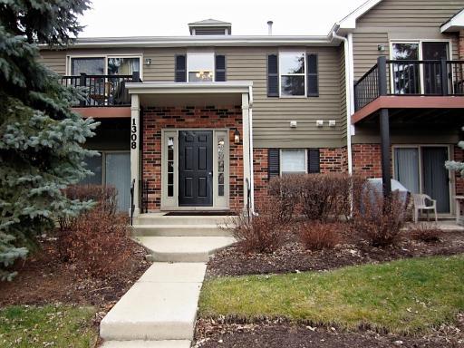 1308 Mcdowell Rd. #104, Naperville, IL 60563