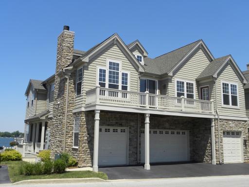 365 Sundown Ct. #A, Wauconda, IL 60084