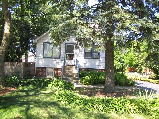 6018 Pershing Ave., Downers Grove, IL 60516