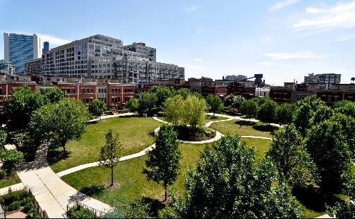 1033 N Kingsbury St., Chicago, IL 60610