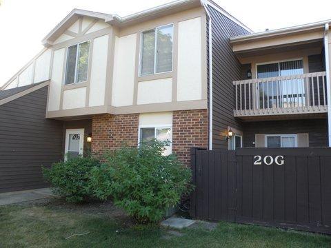 20 Fernwood Dr. #G, Bolingbrook, IL 60440