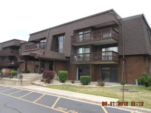 1619 Richmond Cir. #108, Joliet, IL 60435