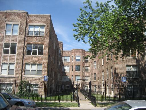 7550 S Essex Ave. #2B, Chicago, IL 60649