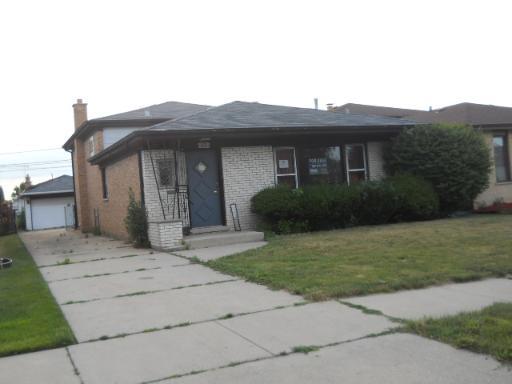 376 Muskegon Ave., Calumet City, IL 60409