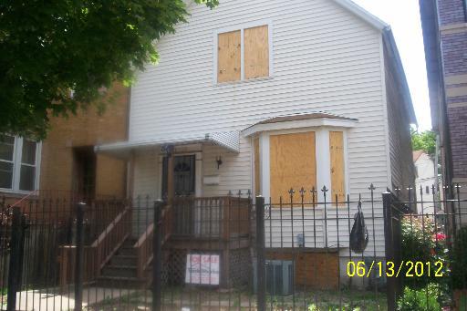 3059 N Gresham Ave., Chicago, IL 60618