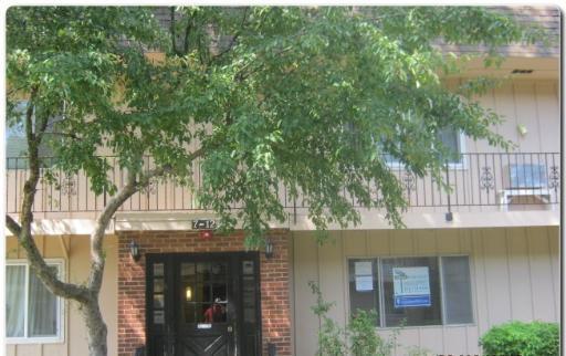2310 W Algonquin Rd. #7, Rolling Meadows, IL 60008