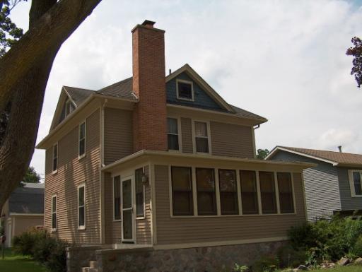 606 Olive St., Woodstock, IL 60098