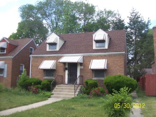 107 E 151st St., Harvey, IL 60426