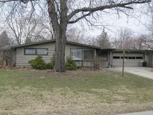 1115 Westlawn Dr., Kankakee, IL 60901