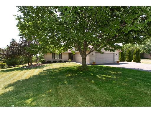 9488 Sagewood Dr., Roscoe, IL 61073