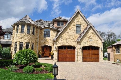 267 E Vallette St., Elmhurst, IL 60126