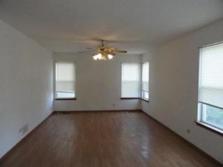 2372 Sunrise Dr., Round Lake Beach, IL 60073