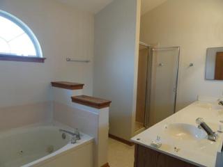 2372 Sunrise Dr., Round Lake Beach, IL 60073