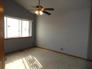 2372 Sunrise Dr., Round Lake Beach, IL 60073