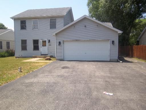 5907 Golf Ln., Crystal Lake, IL 60014