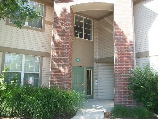 1685 Carlemont Dr. #A, Crystal Lake, IL 60014
