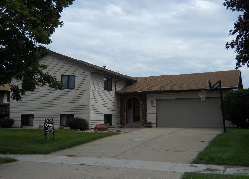 1271 Sunnymeade Dr., Rochelle, IL 61068
