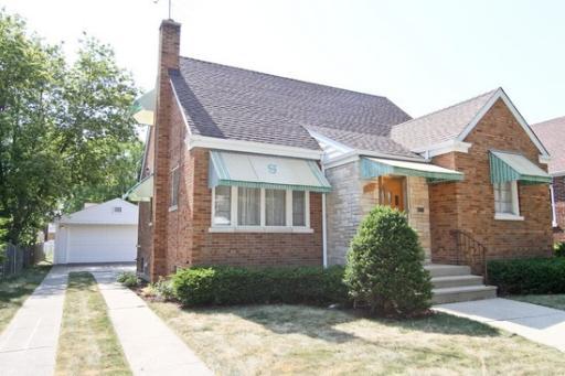 1510 Hull Ave., Westchester, IL 60154