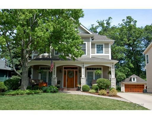787 Forest, Glen Ellyn, IL 60137