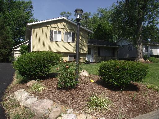 2372 N Irene Dr., Palatine, IL 60074