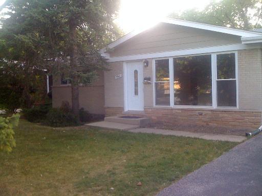 9542 Karlov Ave., Skokie, IL 60076