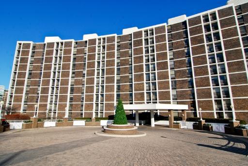 1500 Sheridan Rd. #8B, Wilmette, IL 60091