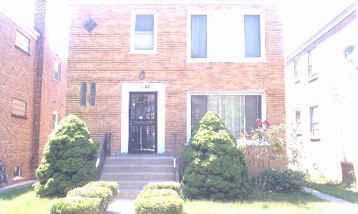 1122 Rice Ave., Bellwood, IL 60104
