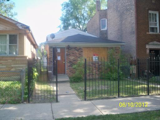 4921 W Huron Ave., Chicago, IL 60649