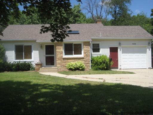 435 E Kimball Ave., Woodstock, IL 60098