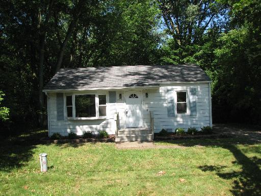 4225 Riverside Dr., Crystal Lake, IL 60014