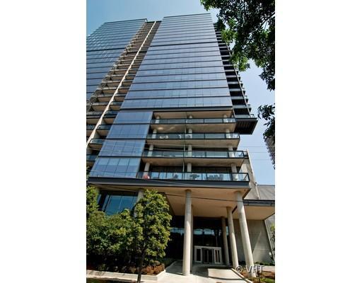 860 W Blackhawk St. #2305, Chicago, IL 60642