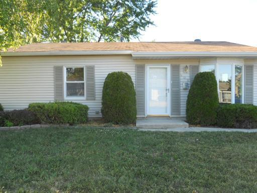 408 Healy Ave., Romeoville, IL 60446