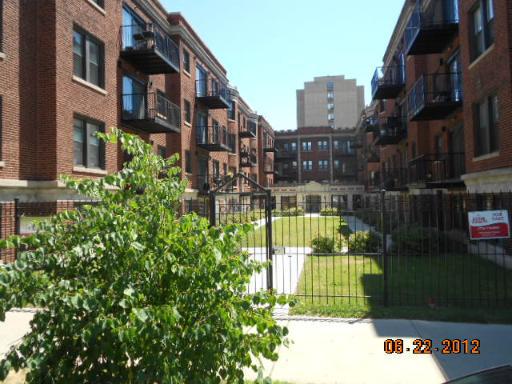 4627 S Drexel Blvd. #2E, Chicago, IL 60653