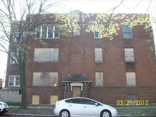 2453 W Arthur Ave., Chicago, IL 60645