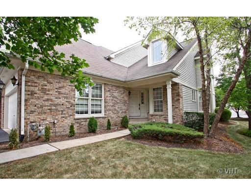 9003 Jacqueline Dr., Des Plaines, IL 60016