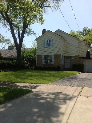 902 Pleasant Ave., Highland Park, IL 60035