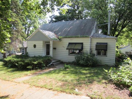 525 Rome Ave., Rockford, IL 61107