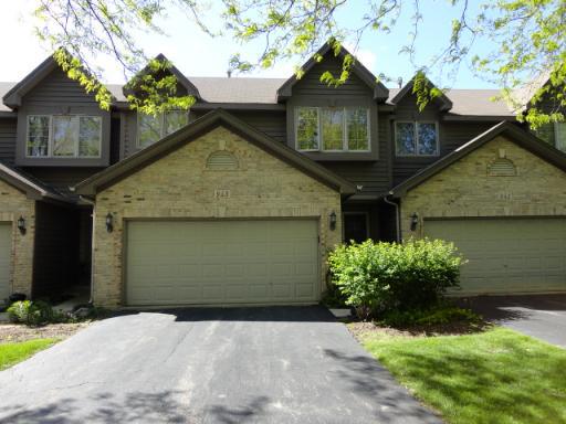 943 Millcreek Cir., Elgin, IL 60123