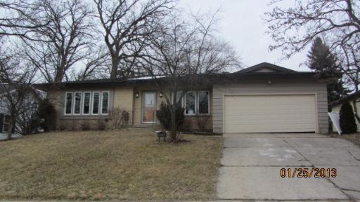 5014 W Oakwood Dr., Mchenry, IL 60050