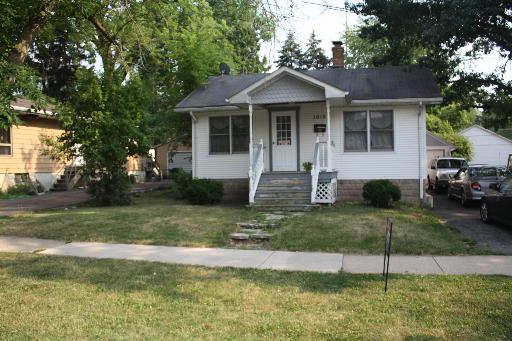 1018 Charles St., Aurora, IL 60506