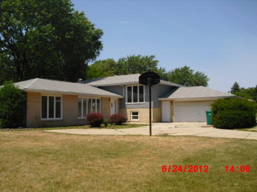 16220 S Lewood Dr., Plainfield, IL 60586