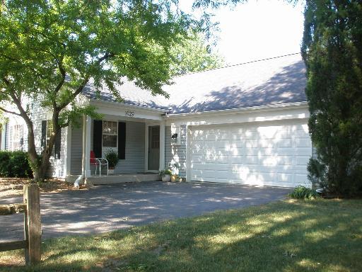 1029 Devonshire Ave., Naperville, IL 60540