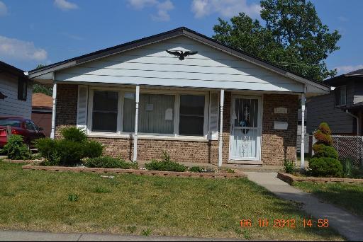 13929 S Hoxie Ave., Burnham, IL 60633
