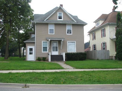 324 Sycamore Rd., Dekalb, IL 60115