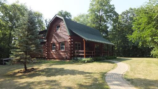 11051 Hamborg Rd., Roscoe, IL 61073