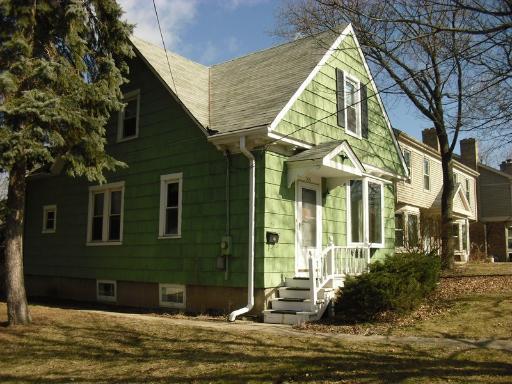 506 E Russell St., Barrington, IL 60010