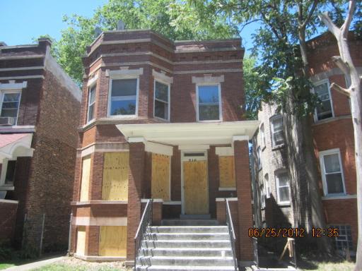 216 N Leclaire Ave., Chicago, IL 60644