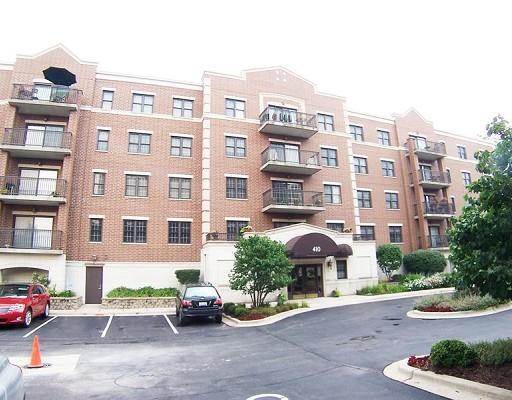 410 W Burlington Ave. #408, La Grange, IL 60525