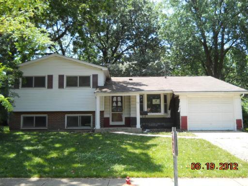 425 Spruce St., Schaumburg, IL 60193