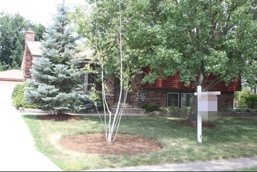 708 Webley Ct., Schaumburg, IL 60193